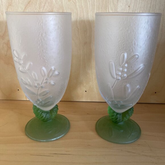 Pfaltzgraff Other - Pfaltzgraff Winterwood Green Frosted Goblets Set of 2 Sculpted Footed Glasses